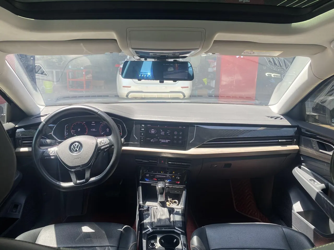 Volkswagen 2020 Passat 2.0TSI 330TSI Premium Edition Automatic Gear 5