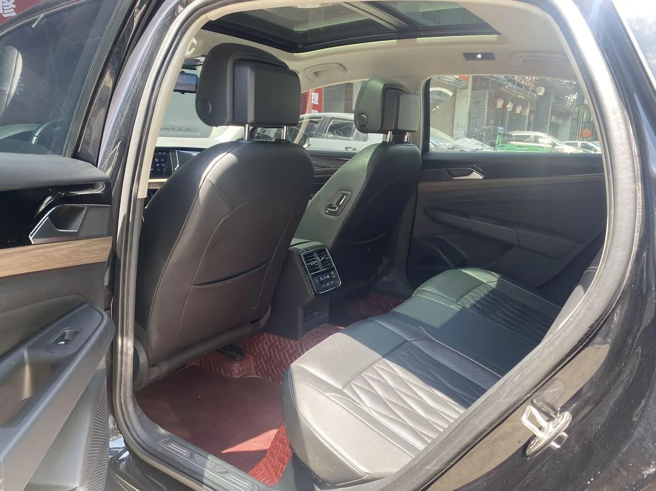 Volkswagen 2020 Passat 2.0TSI 330TSI Premium Edition Automatic Gear 6