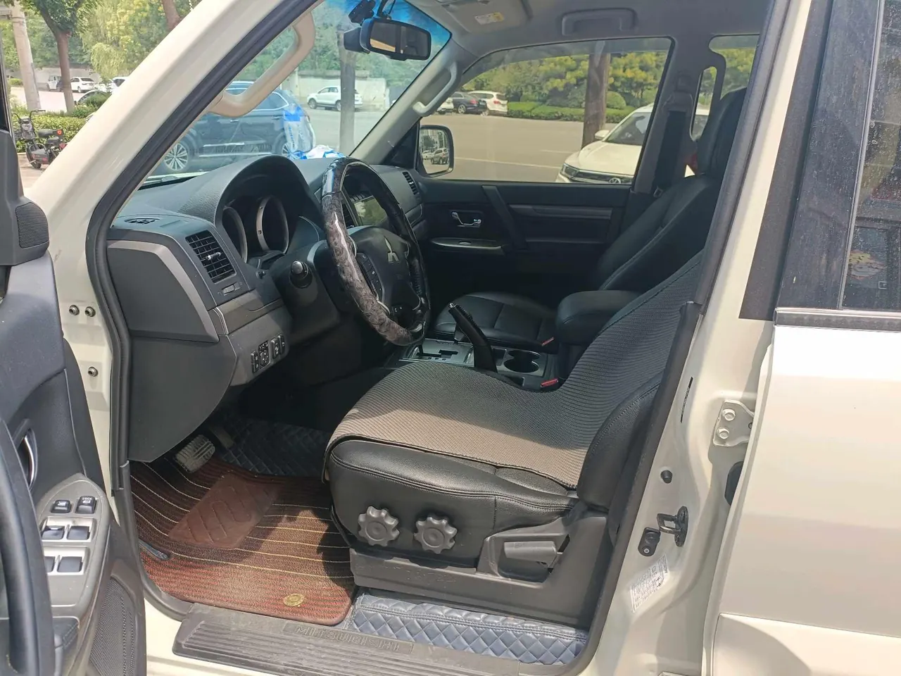 Mitsubishi Pajero (Imported) 2020 Pajero 3.0 Standard Automatic Gear 6