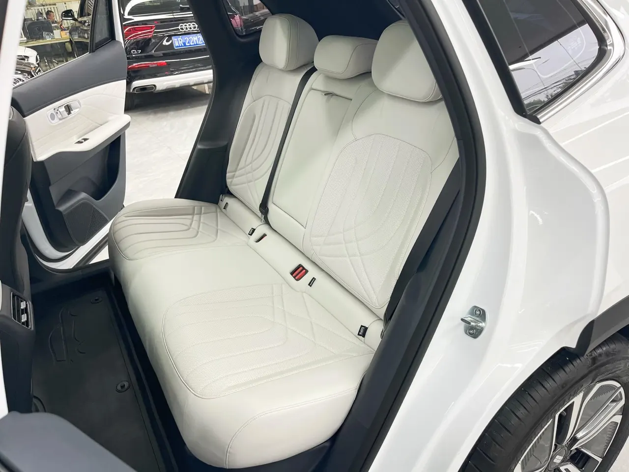 Geely Galaxy 2025 Starship 7 EM-i 1.5 120km Discovery Edition Automatic Gear 16