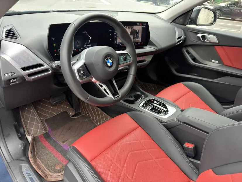 BMW 2 series 2025 225L 2.0T M sports obsidian night suit automatic gear 8