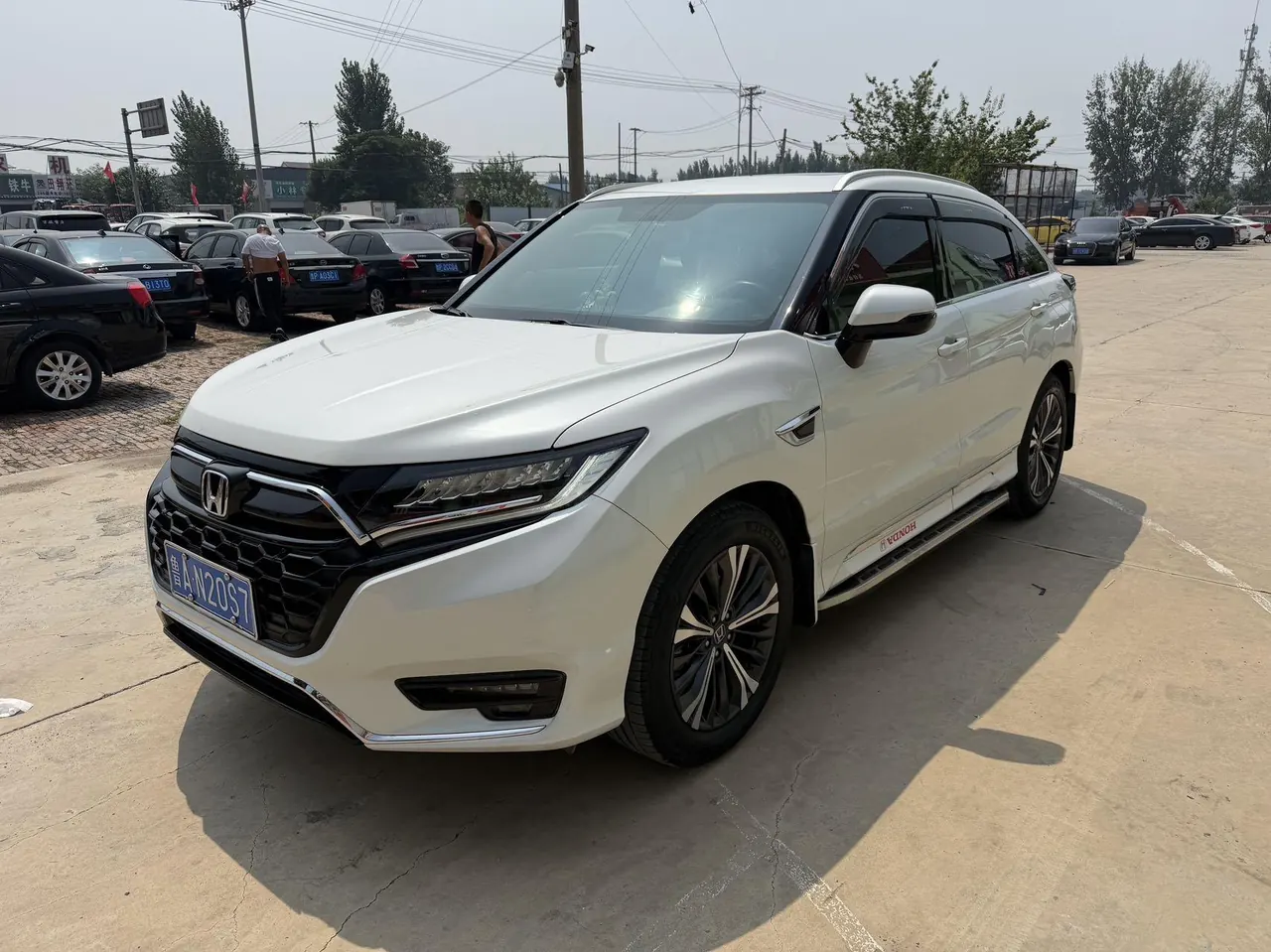 Honda 2023 UR-V 2.0T 370TURBO two-drive elegant version of automatic gear - View 1