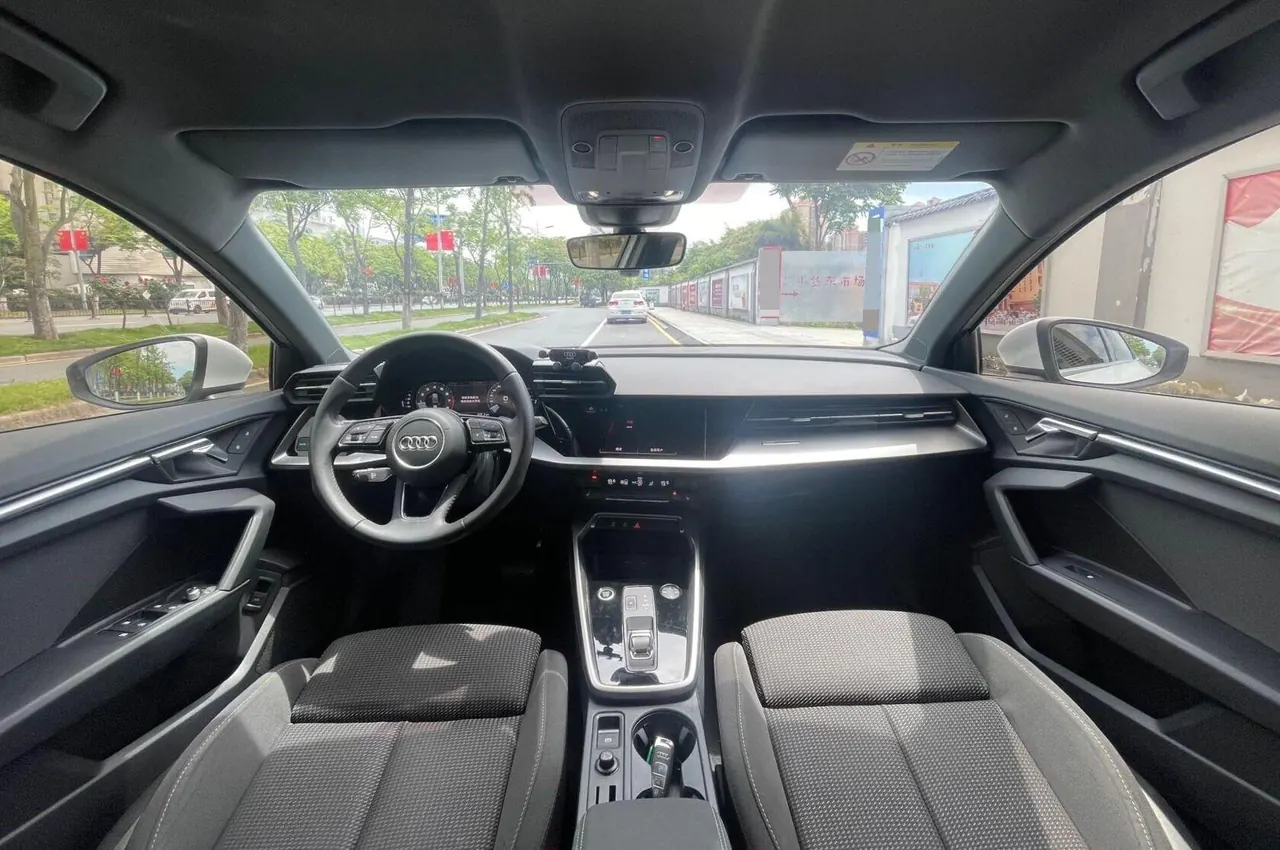 Audi 2021 A3 Limousine 1.4TFSI 35TFSI Aggressive Sports Automatic 13