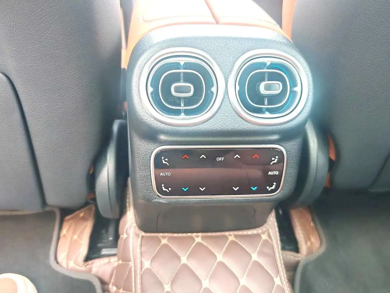 Mercedes Benz 2024 GLC 300 L 4MATIC 48V 2.0T Dynamic 7-seat (Modified) Automatic Gear 5
