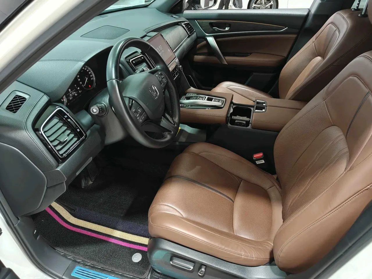 Honda 2020 UR-V 2.0T 370TURBO 4-wheel drive exclusive automatic gear 4