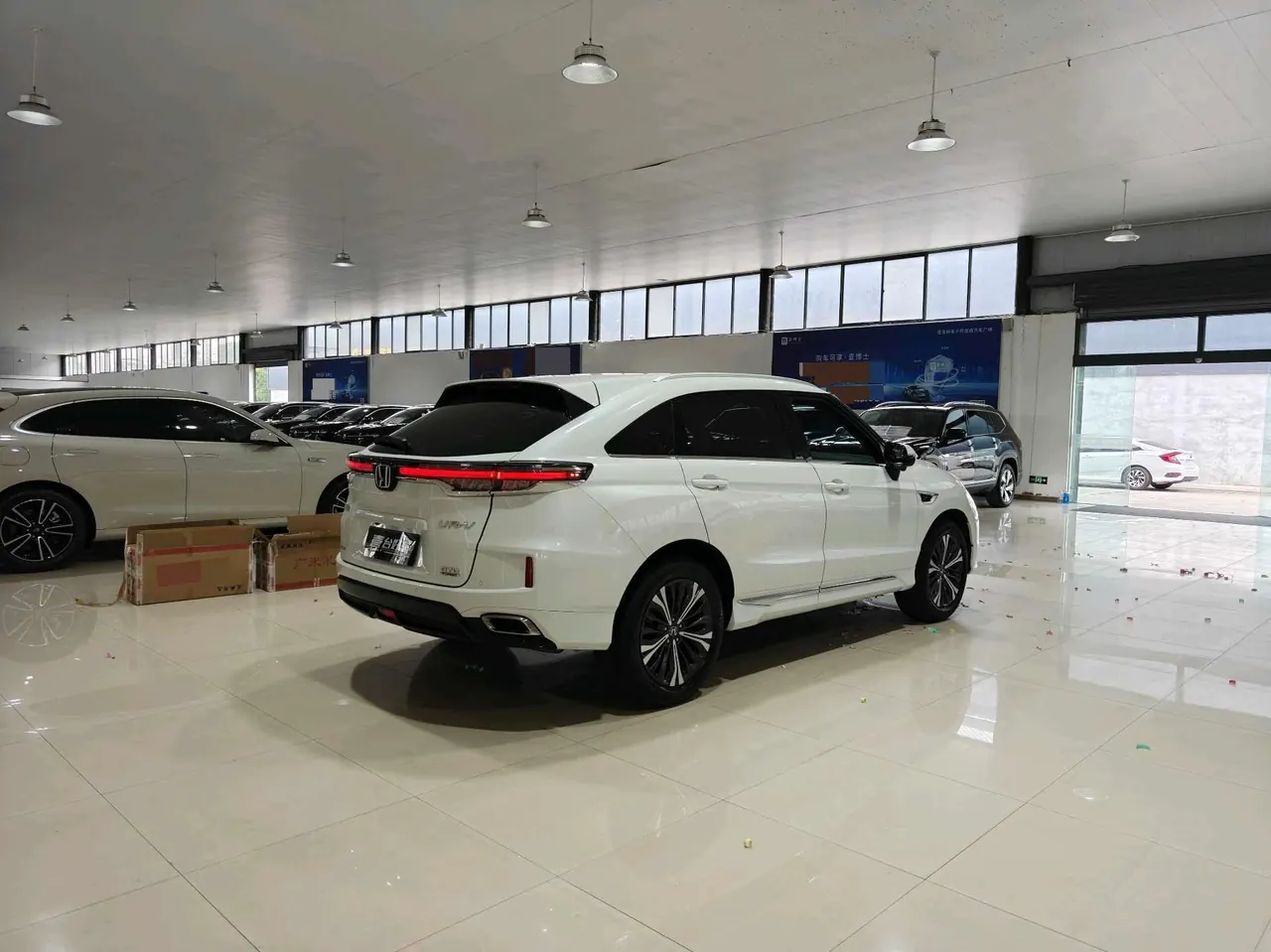 Honda 2020 UR-V 2.0T 370TURBO 4-wheel drive exclusive automatic gear 9