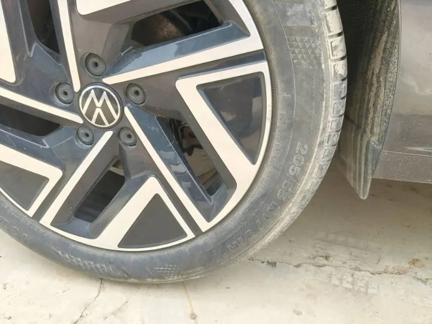 Volkswagen 2023 Sagitar 1.5TSI 300TSI Exceed Edition Automatic 3