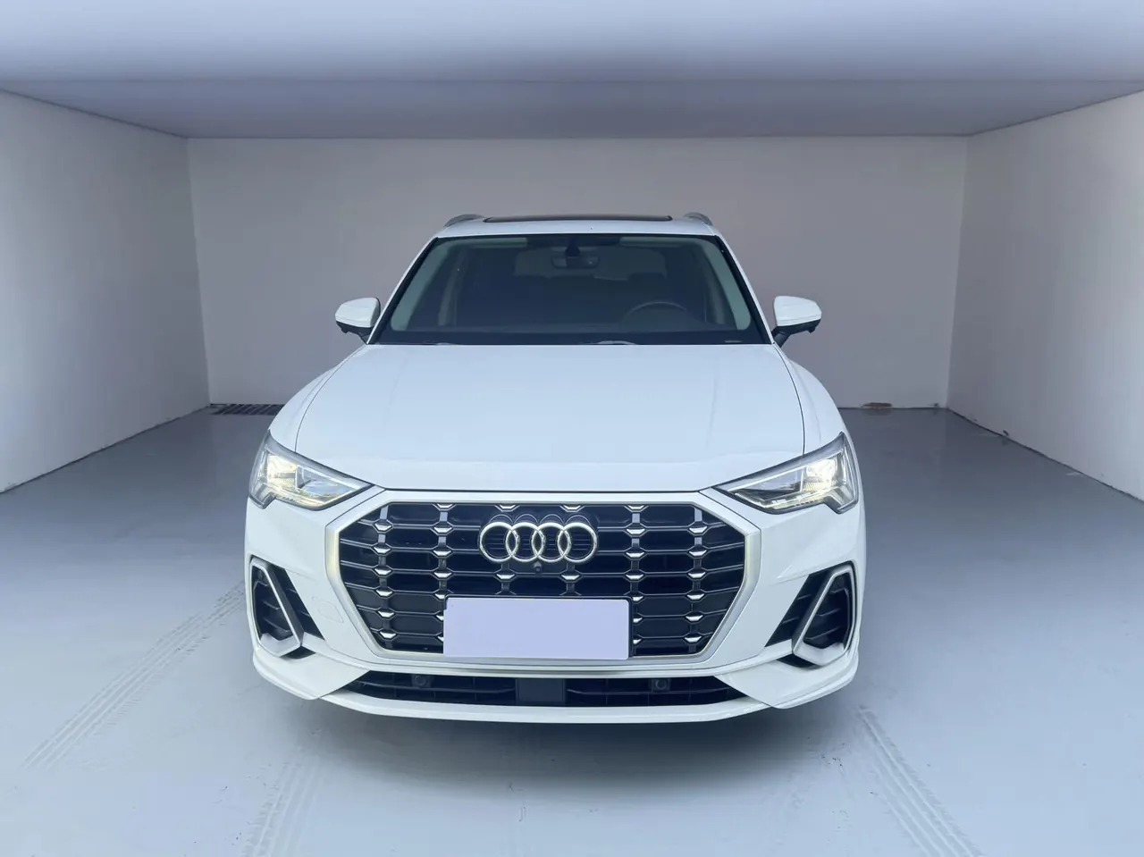 Audi 2022 Q3 1.4TFSI 35TFSI Fashion Dynamic Automatic 2