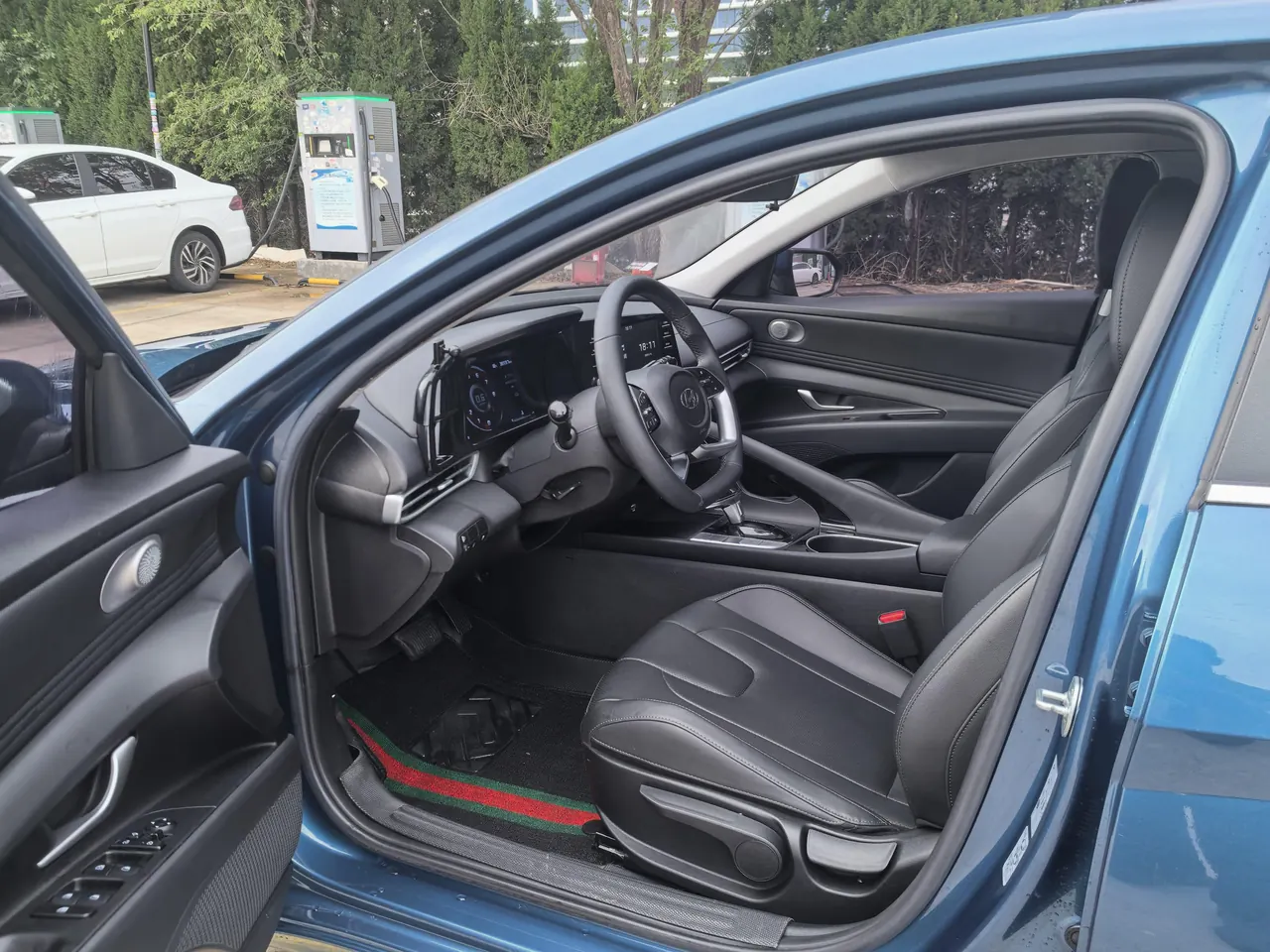 Hyundai 2022 Elantra-sedan 1.5 stepless GLX elite automatic gear 4