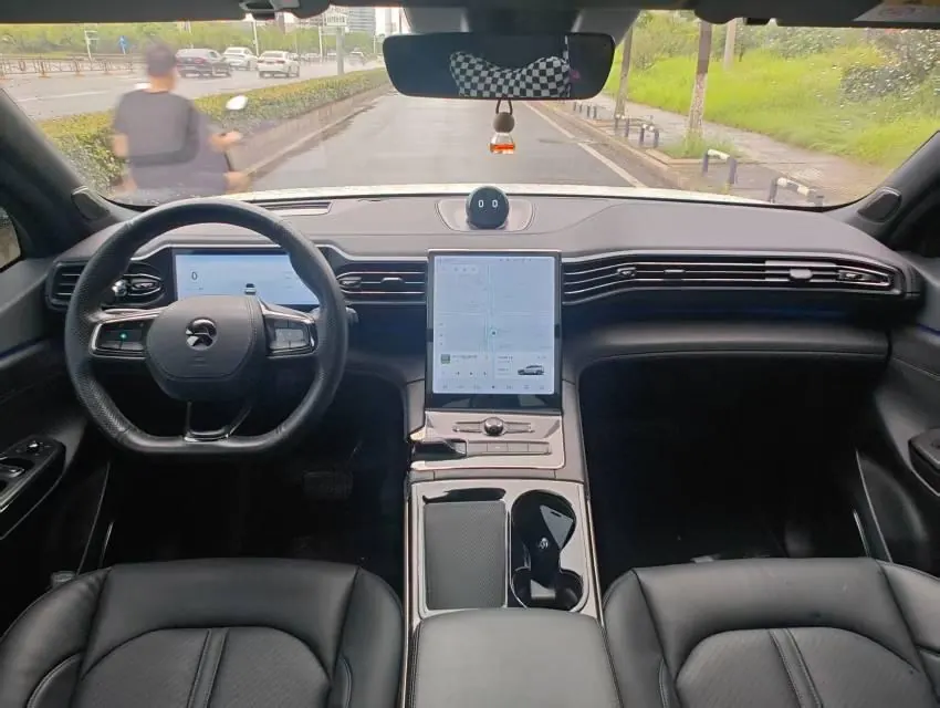 NIO 2020 ES 6 600KM Sports Edition Automatic Gear 6