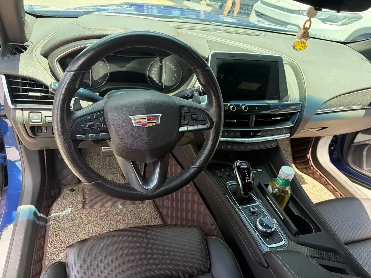Cadillac 2020 CT5 2.0T 28T Platinum Sports Edition Automatic Gear 2