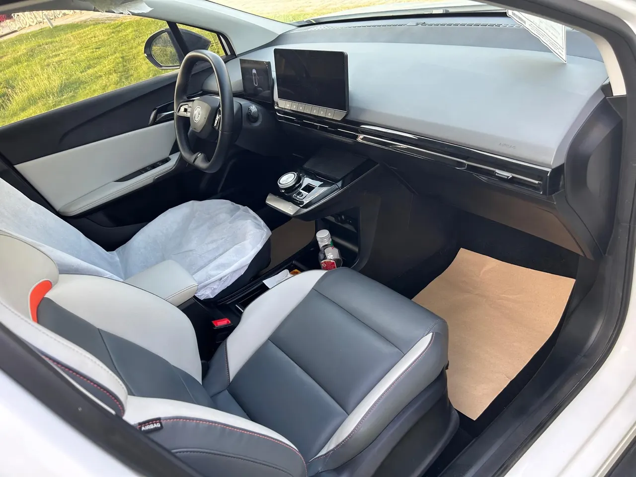 MG 2022 MULAN 425km Deluxe Edition Automatic Gear 5