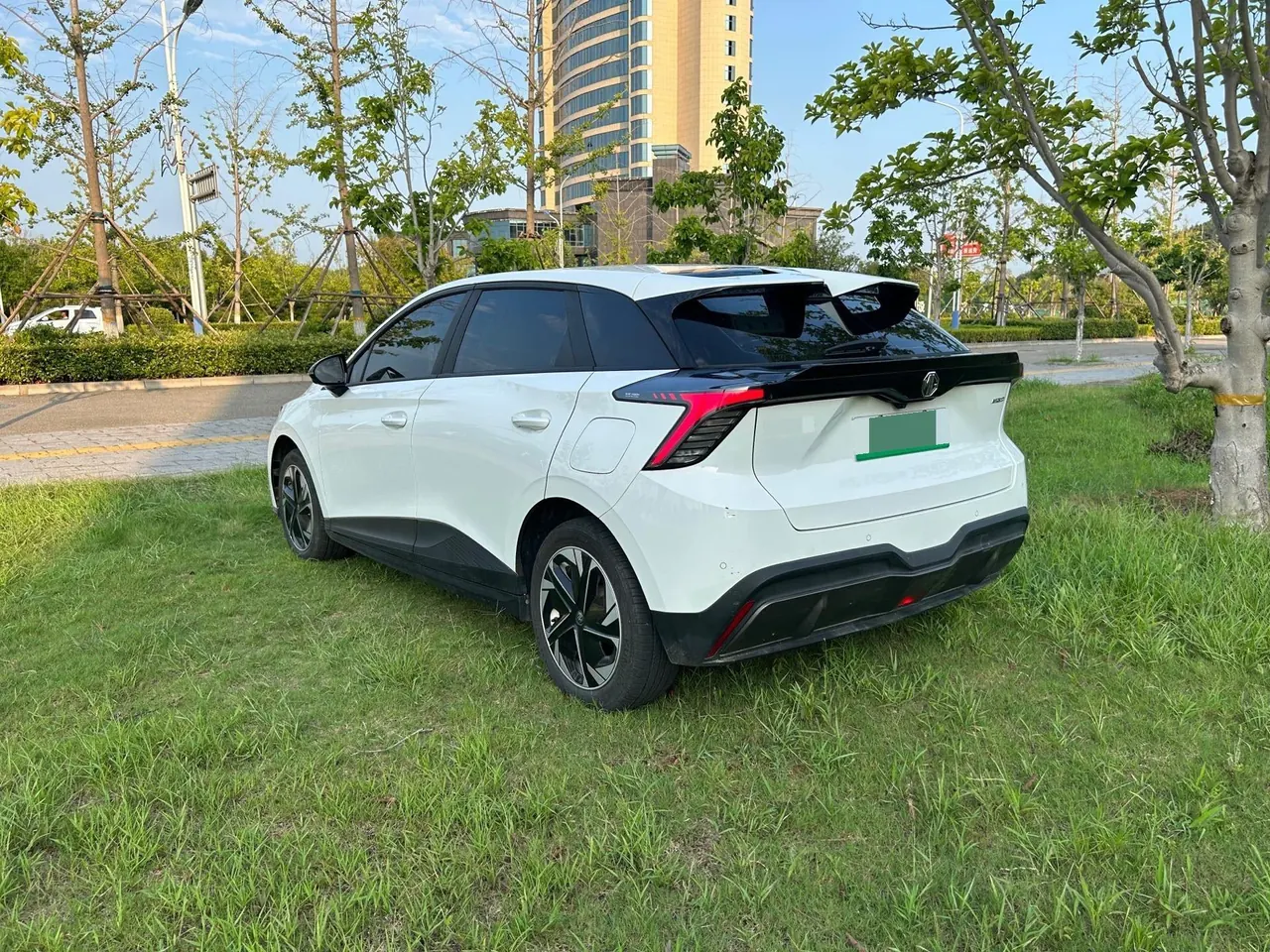MG 2022 MULAN 425km Deluxe Edition Automatic Gear 7