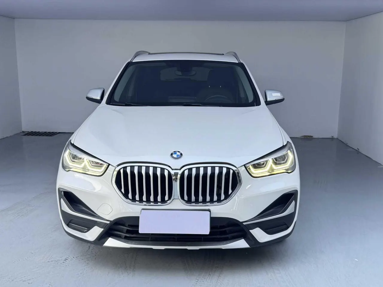 BMW 2022 X1 sDrive20Li 1.5T fashion automatic gear 2