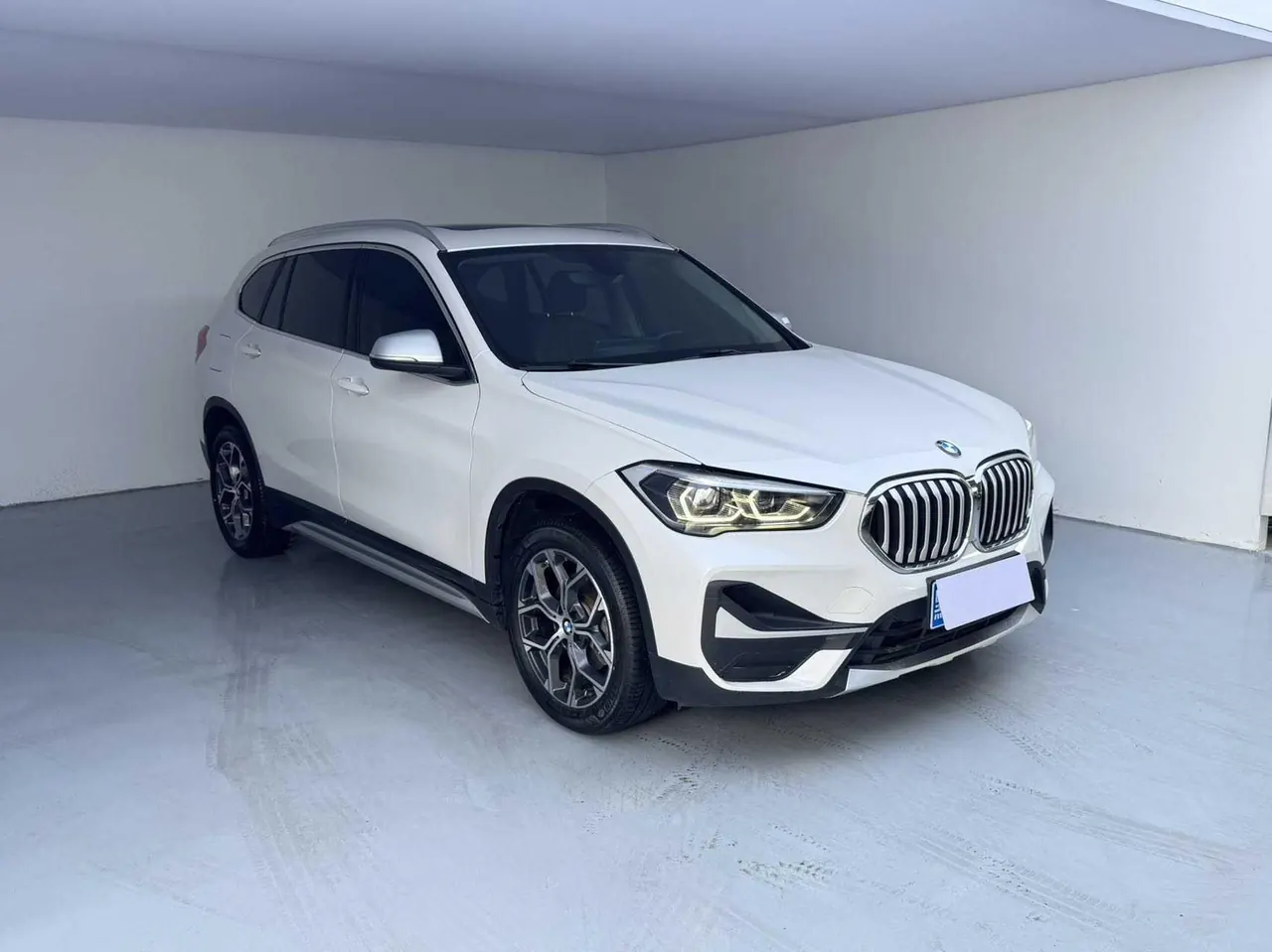 BMW 2022 X1 sDrive20Li 1.5T fashion automatic gear 3