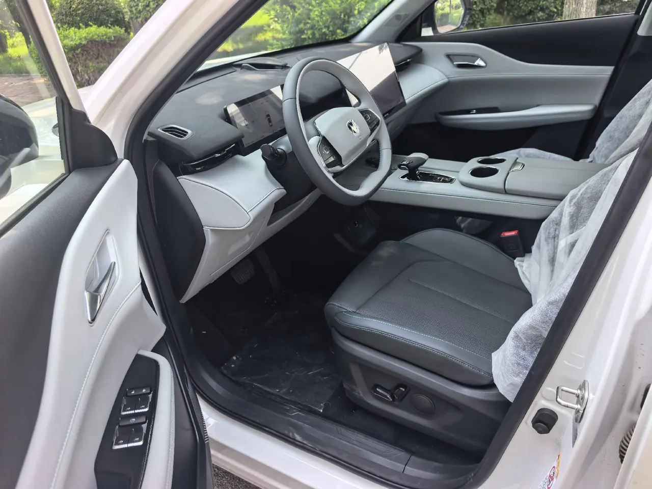 ChangAn 2025 UNI-Z Smart Electric iDD 1.5 Stepless 125km Smart New Blue Whale Warship Automatic Gear 5