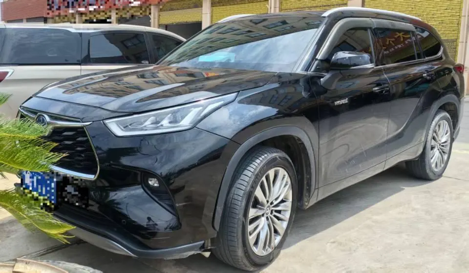 Toyota 2022 Highlander Dual Engine 2.5 Stepless Four-wheel Drive Premium Edition 7-seat Automatic Gear - View 1