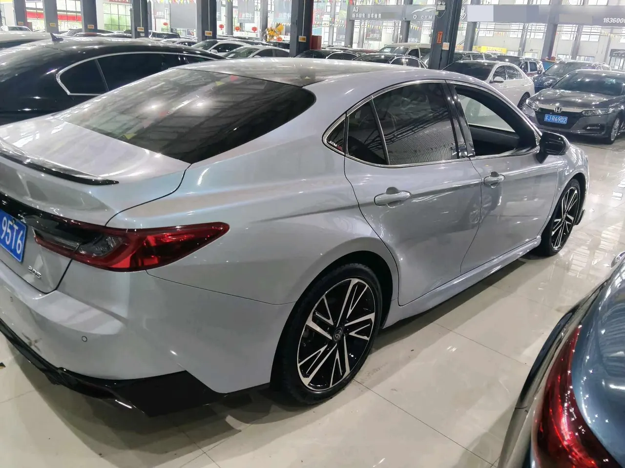 Toyota 2024 Camry 2.0S Stepless Sports Edition Automatic Gear 4