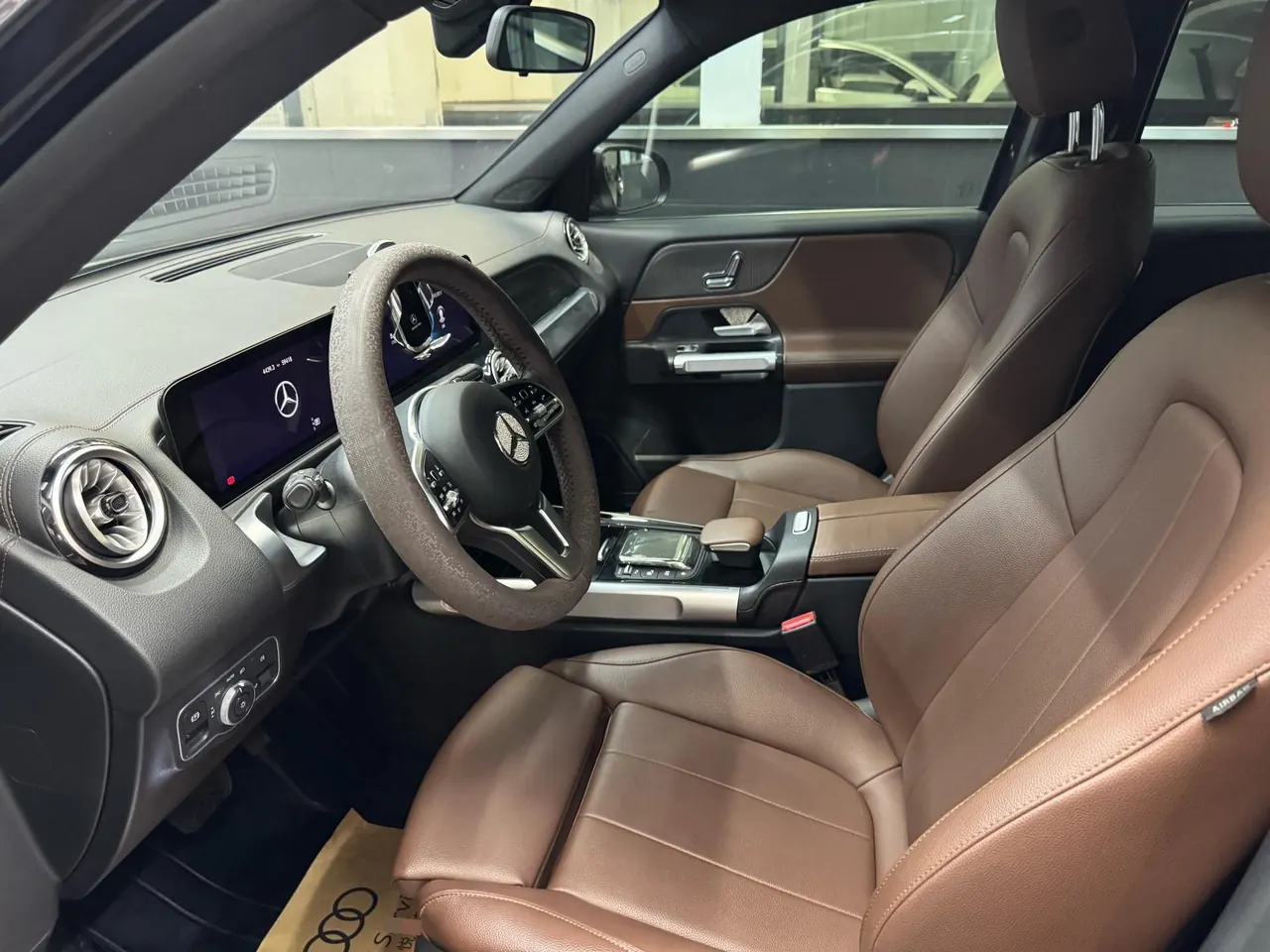 Mercedes Benz 2022 GLB 220 2.0T Dynamic Automatic 2
