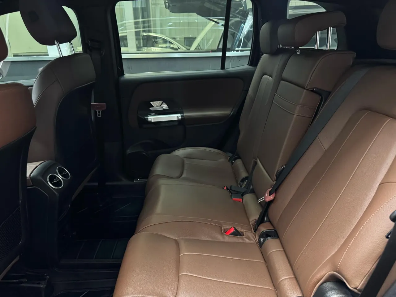 Mercedes Benz 2022 GLB 220 2.0T Dynamic Automatic 3