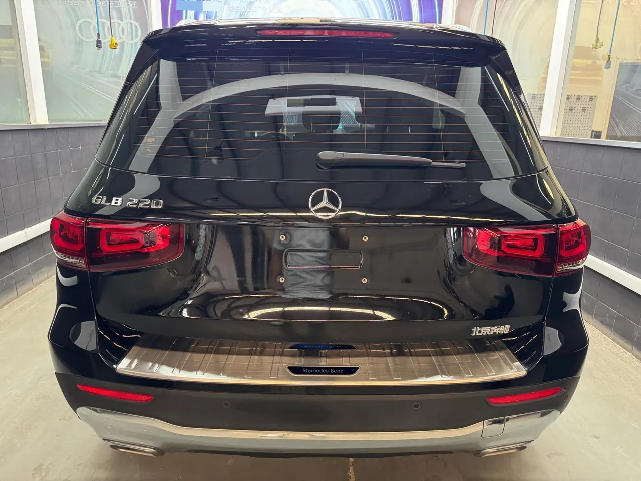 Mercedes Benz 2022 GLB 220 2.0T Dynamic Automatic 6