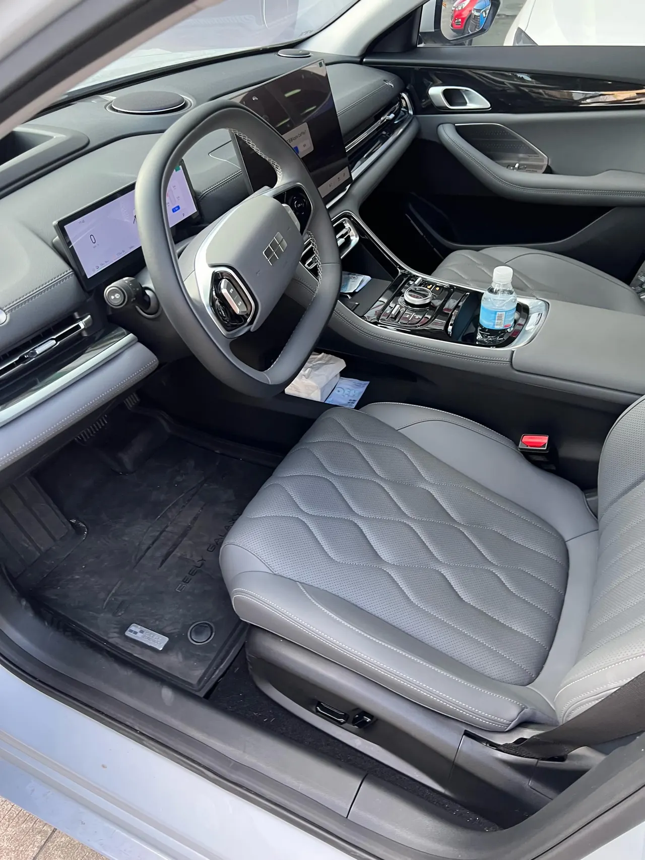 Geely Galaxy 2025 A7 EM-i 1.5 150km Discovery Edition Automatic Gear 5