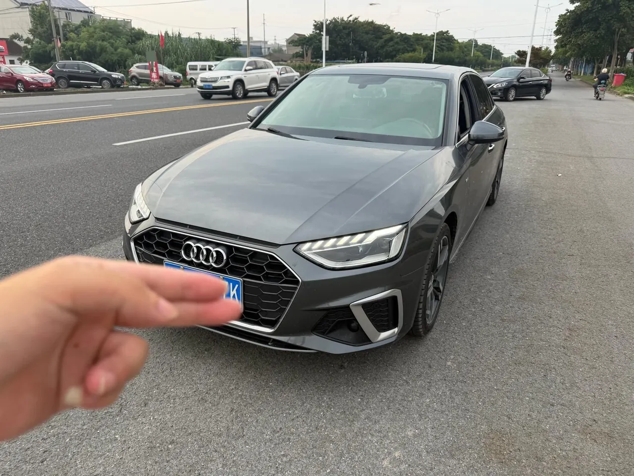 Open image lightbox: Audi 2020 A4L 2.0TFSI 40TFSI Deluxe Dynamic Automatic
