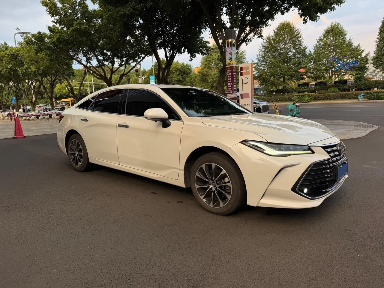 Toyota 2022 Asian Dragon 2.0 Stepless Deluxe Edition Automatic Gear 3