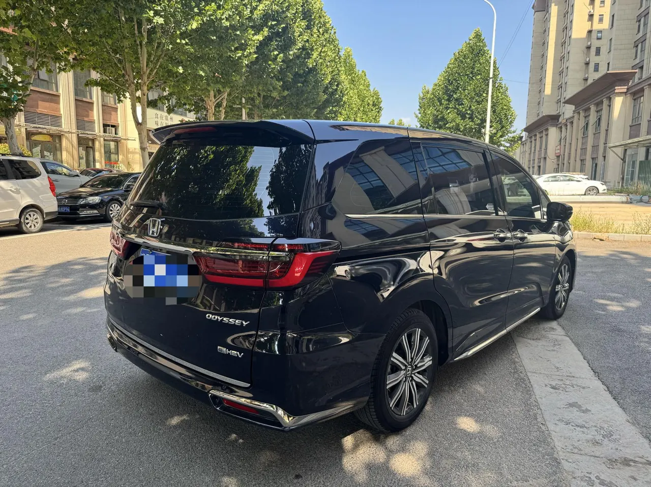 Honda 2022 Odyssey Hybrid 2.0 Stepless Sharp and Pleasant Edition Automatic Gear 4
