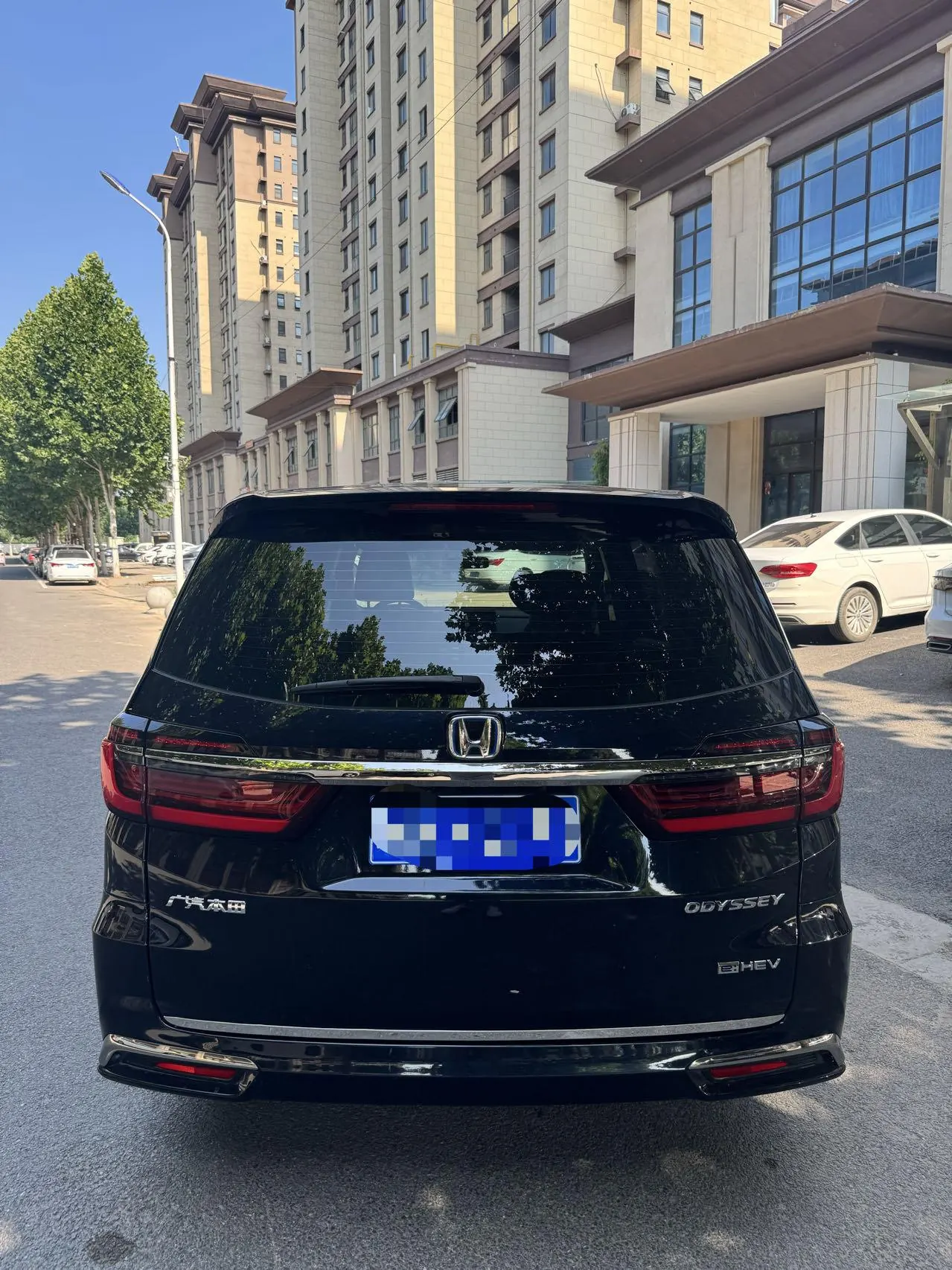 Honda 2022 Odyssey Hybrid 2.0 Stepless Sharp and Pleasant Edition Automatic Gear 5