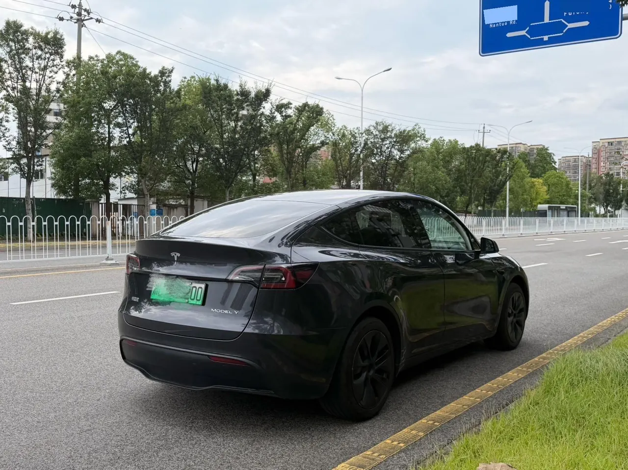 Tesla 2024 Model Y rear-wheel drive version automatic transmission 4