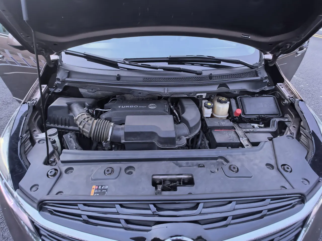 Buick 2021 GL8 Land Business Class 2.0T 652T Premium Automatic Gear 9