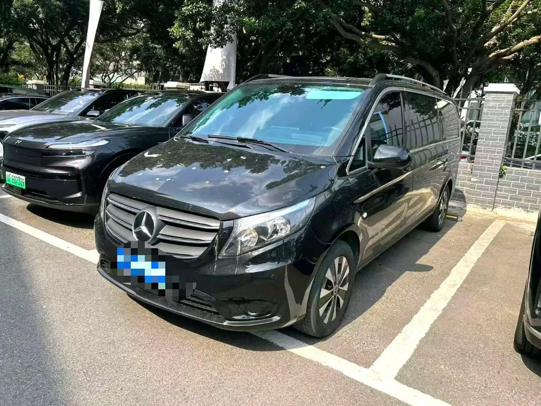 Mercedes Benz 2023 Vito 2.0T Business Edition 7-seat Automatic Gear - View 1
