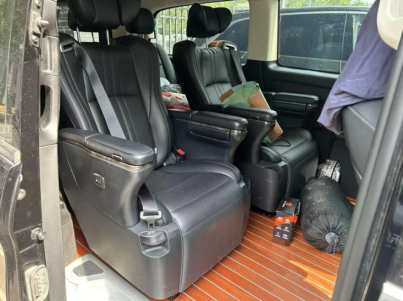 Mercedes Benz 2023 Vito 2.0T Business Edition 7-seat Automatic Gear 3