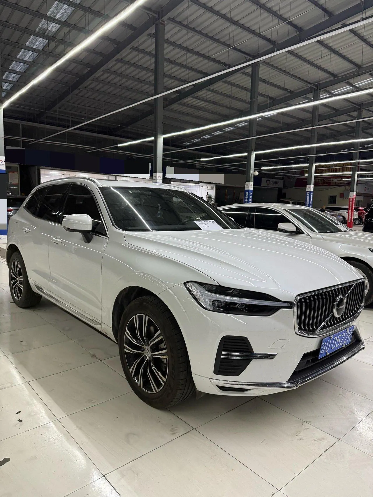 Volvo 2022 XC60 48V 2.0T B5 4-wheel drive Zhiyuan Deluxe Edition Automatic Gear 2