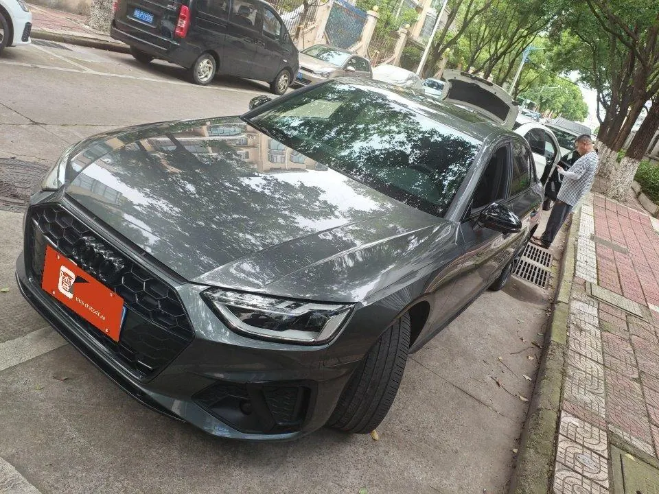 Audi 2023 A4L 2.0TFSI 40TFSI Deluxe Dynamic Automatic - View 1