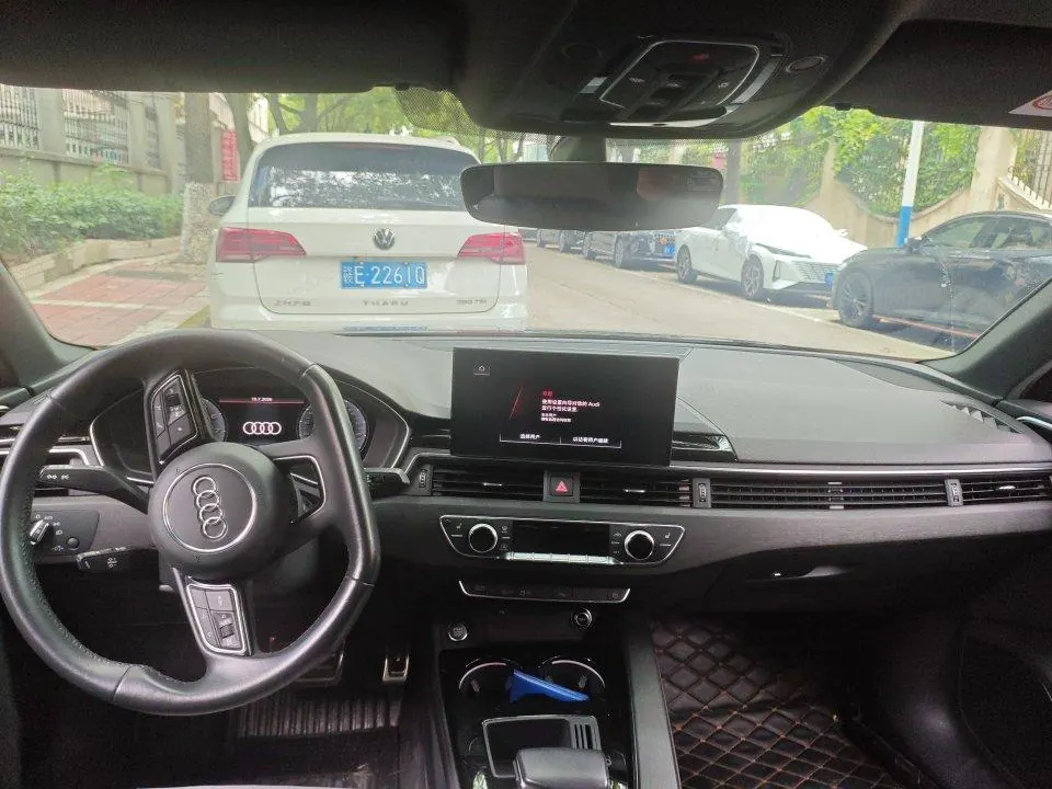 Audi 2023 A4L 2.0TFSI 40TFSI Deluxe Dynamic Automatic 4