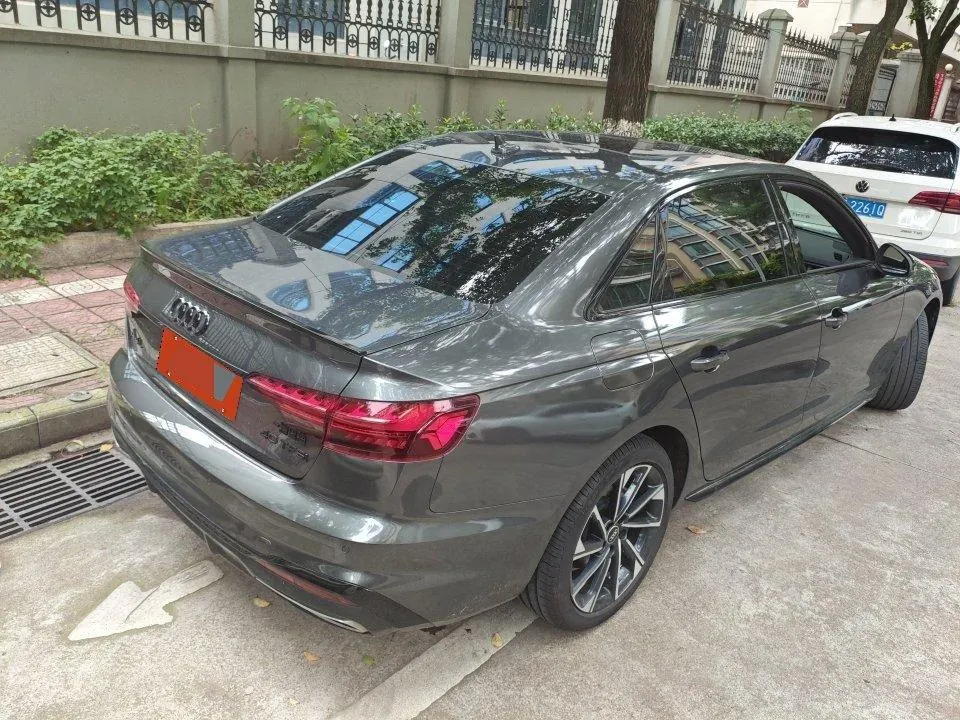 Audi 2023 A4L 2.0TFSI 40TFSI Deluxe Dynamic Automatic 5