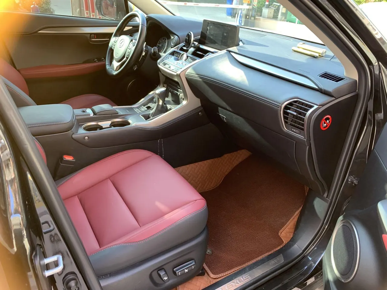 Lexus NX (Imported) 2020 NX200 2.0 Stepless Front Edition Automatic Gear 5