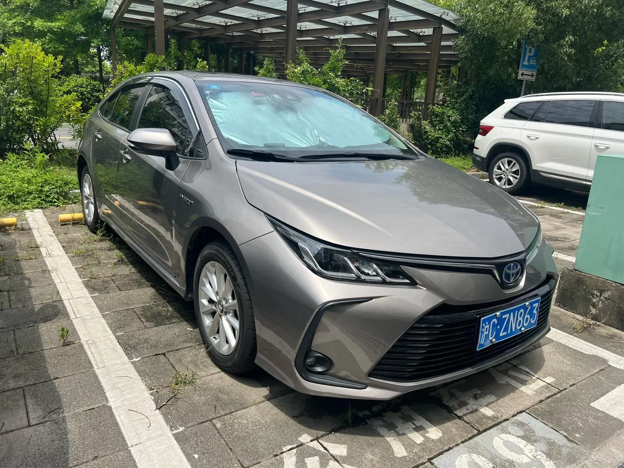 Toyota 2021 Corolla Double Engine 1.8 Stepless Elite Automatic Gear 2