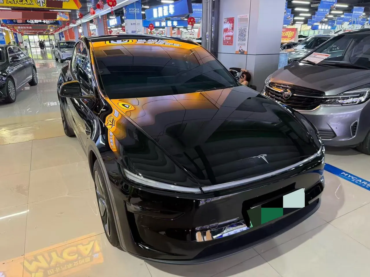 Tesla 2025 Model Y rear-wheel drive version automatic transmission 2