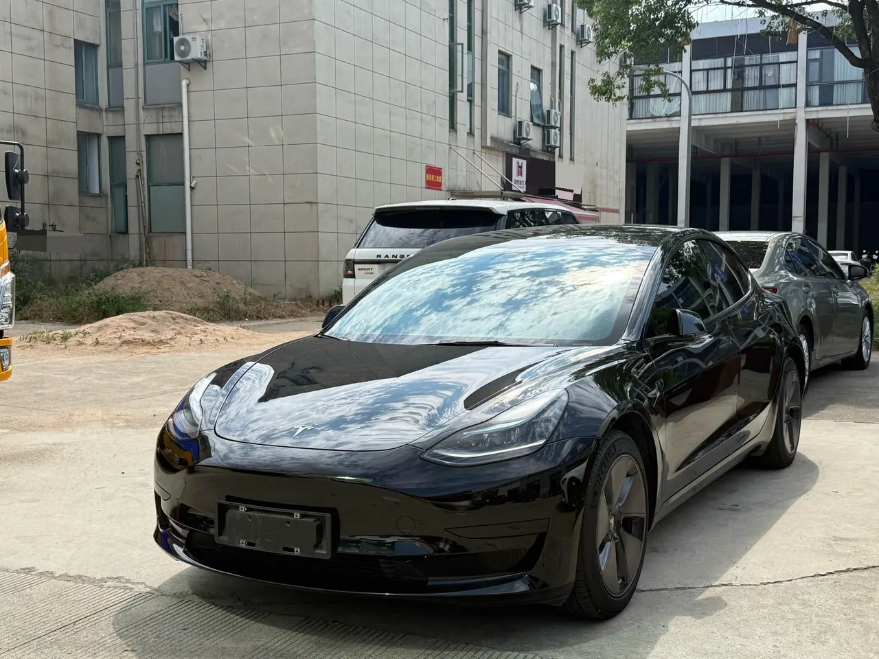 Tesla 2022 Model 3 rear-wheel drive version of automatic transmission - View 1
