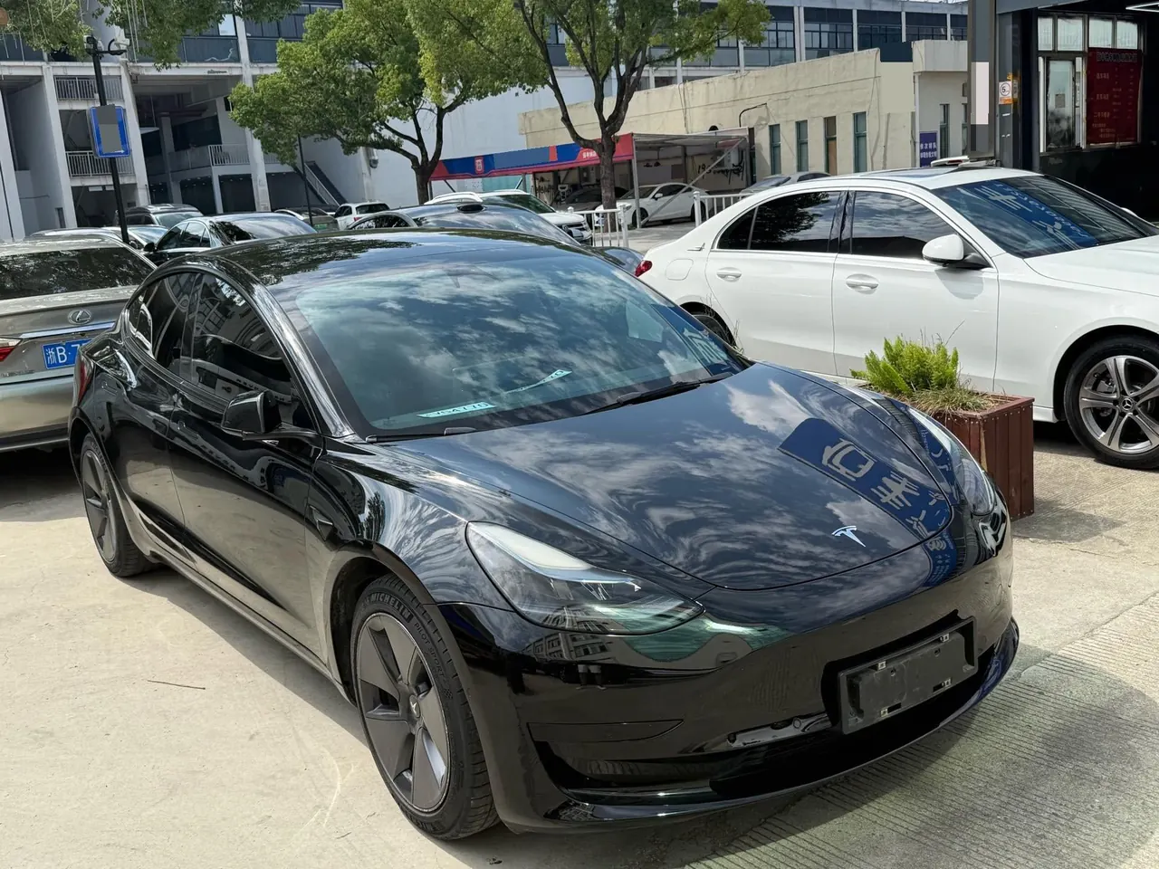 Tesla 2022 Model 3 rear-wheel drive version of automatic transmission 3