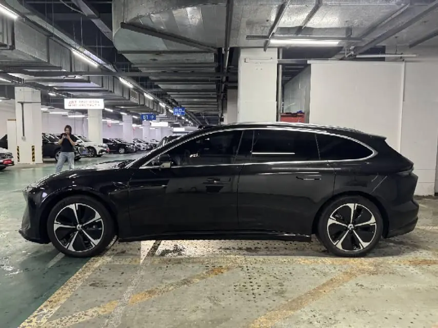 NIO 2025 ET5T 75kWh Touring automatic 3