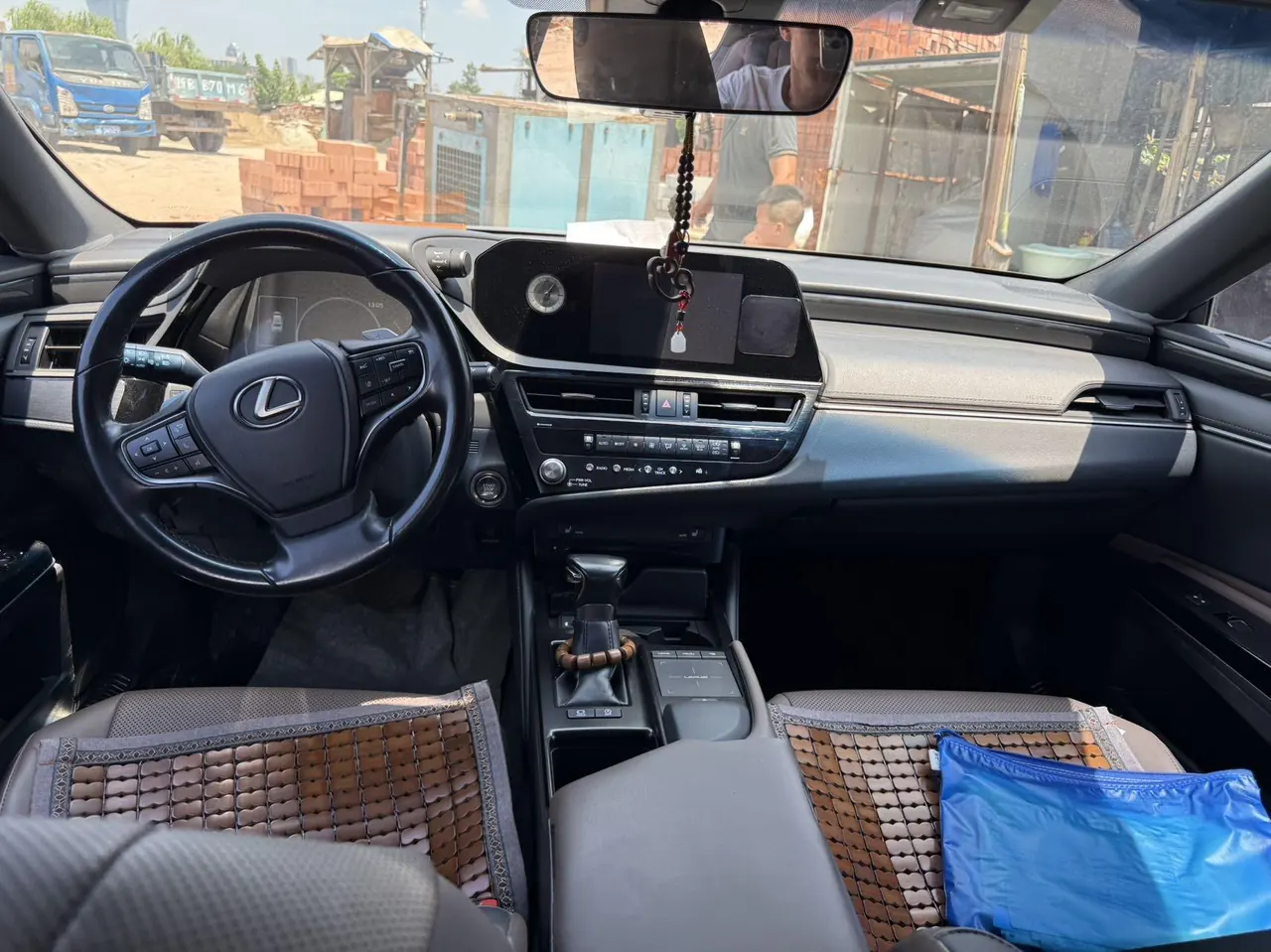 Lexus ES (Imported) 2020 ES200 2.0 Stepless Premium Edition Automatic Gear 6