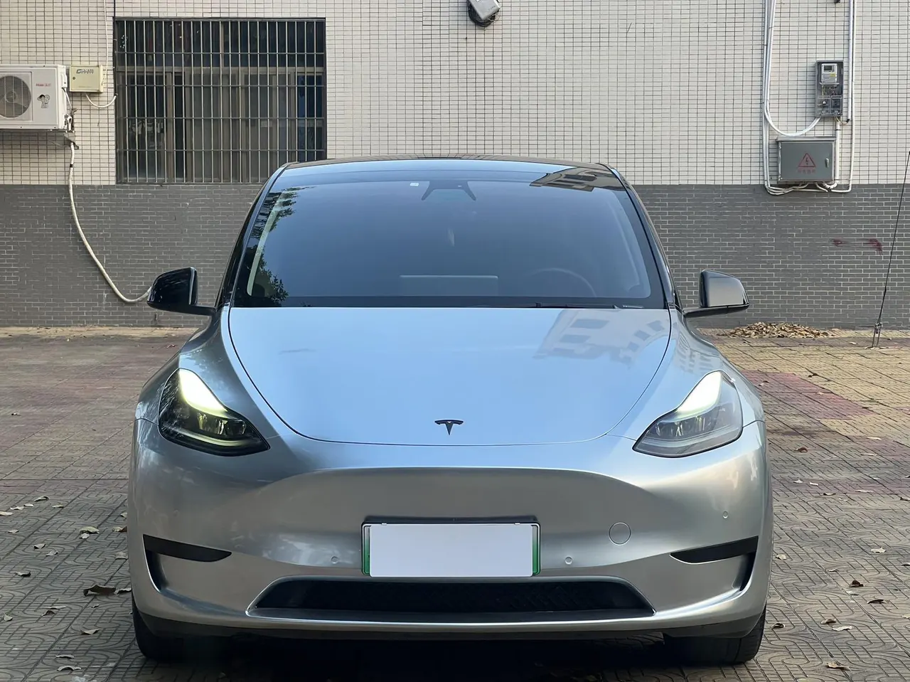 Tesla 2022 Model Y rear-wheel drive version automatic transmission 2
