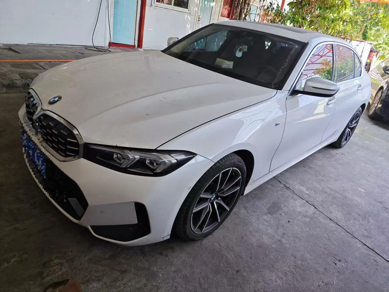 BMW 3 Series 2024 325Li 2.0T M Sports Suit Automatic Gear - View 1
