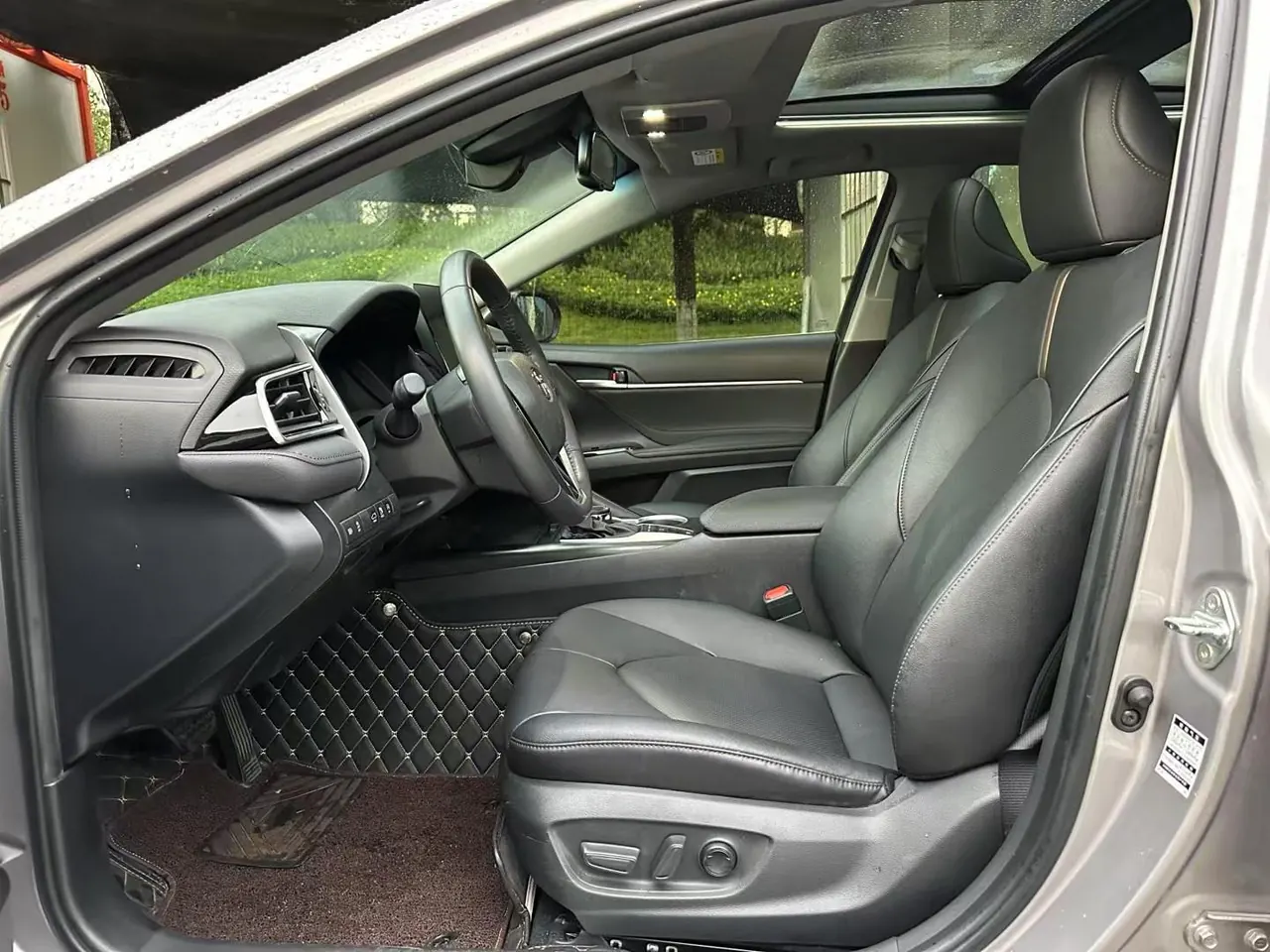 Toyota 2021 Camry 2.5G Deluxe Edition Automatic Gear 5