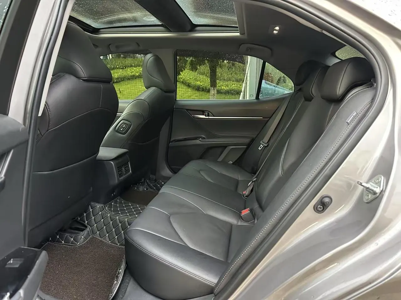 Toyota 2021 Camry 2.5G Deluxe Edition Automatic Gear 7