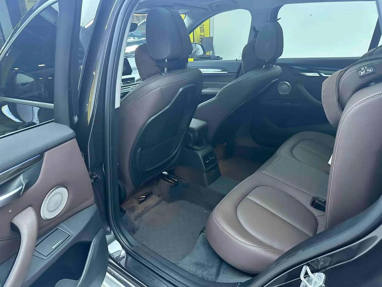 BMW 2022 X1 xDrive25Li 2.0T exclusive automatic gear 13